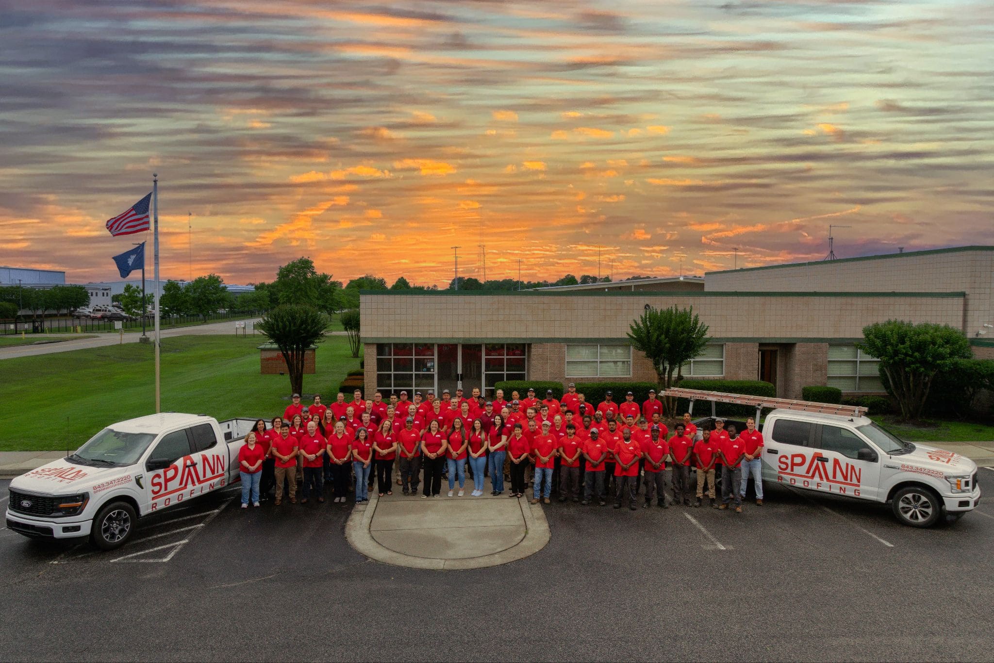 spann roofing team